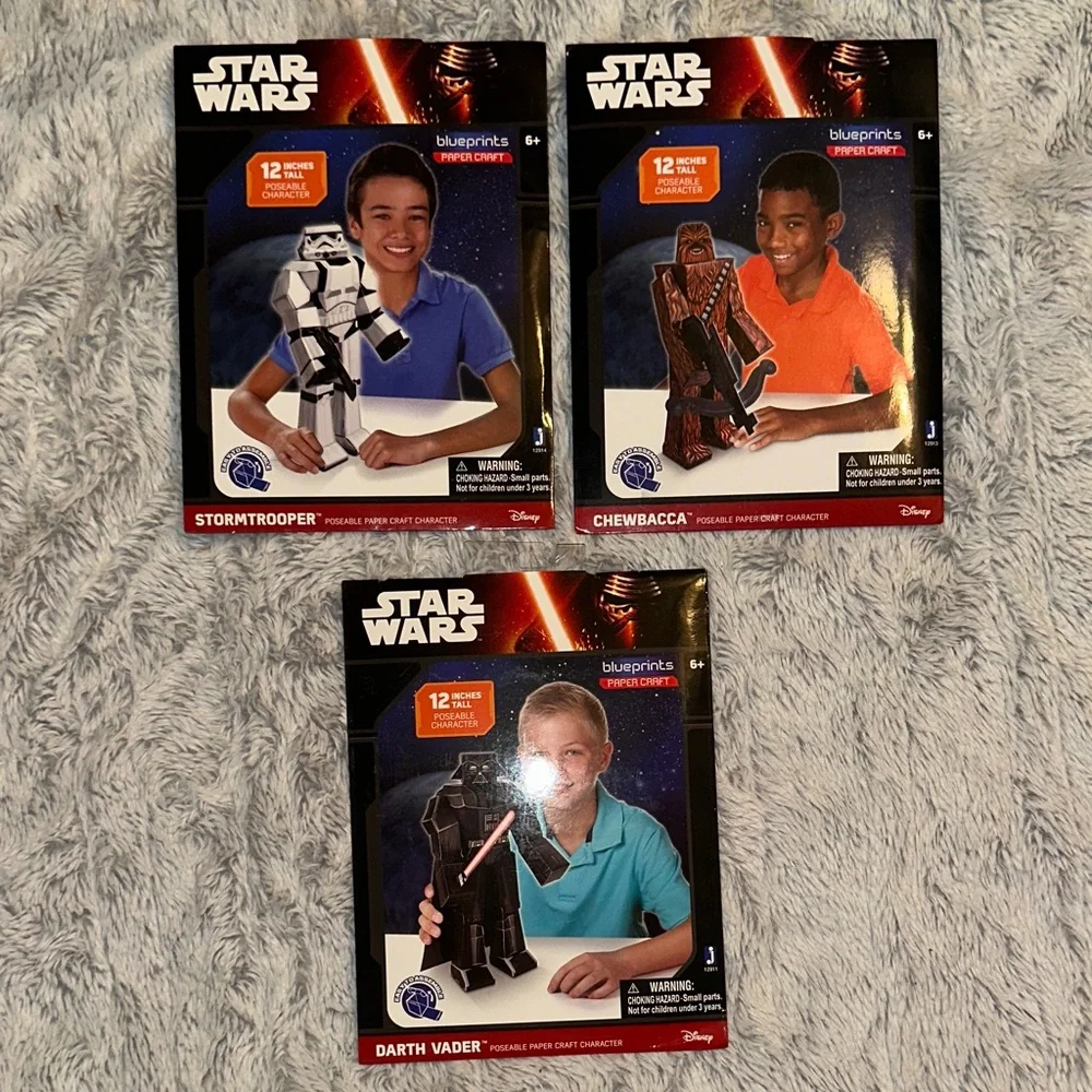 Disney Star Wars Papercraft Set - Stormtrooper, Chewbacca,‎ Darth Vader